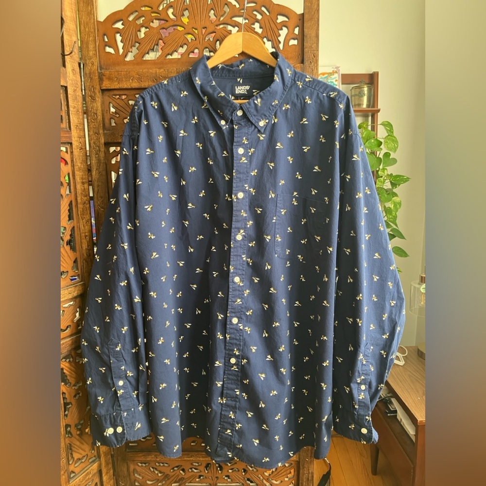 Lands’ End button long sleeve shirt, navy blue with bee print
